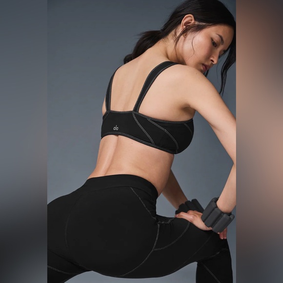 Alo Yoga Black Alosoft Sunray Bra - Picture 3 of 4